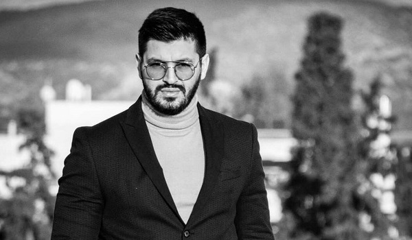 Πάνος Ζάρλας: Πολλές φορές στεναχωριόταν και πληγωνόταν για να νιώσουν οι άλλοι καλύτερα
