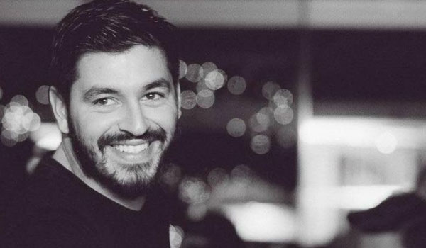 Πουλάνε φωτογραφίες του Πάνου Ζάρλα από το τραγικό δυστύχημα