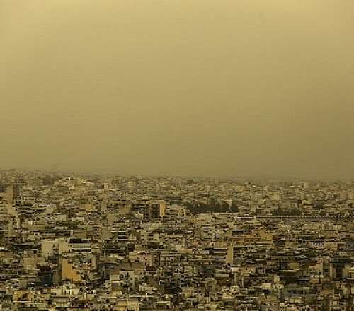 Επικίνδυνο κοκτέιλ αφρικανικής σκόνης και ζέστης στα όρια του καύσωνα