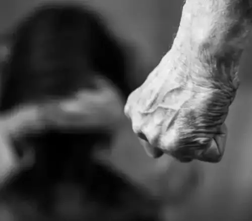 Κρήτη: Σοκ από τις αποκαλύψεις για ζευγάρι που κακοποιούσε τα 8 παιδιά του