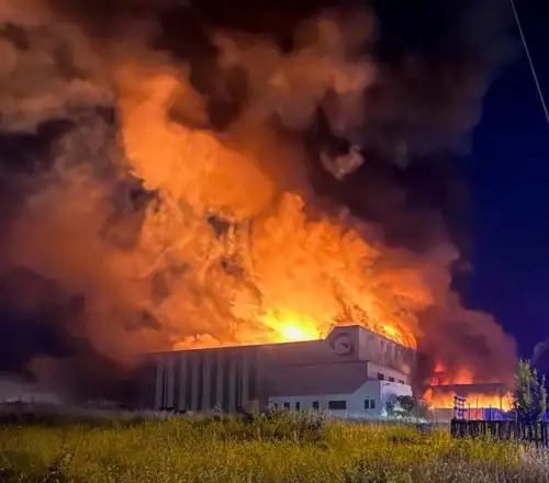 Λαμία: Το εργοστάσιο Γιαννίτση ζητούσε δύο μέρες πριν τη φωτιά αύξηση αποζημίωσης σε περίπτωση πυρκαγιάς
