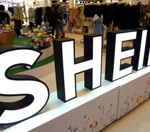 Shein: Παιδικά ρούχα και αξεσουάρ με τοξικές ουσίες πουλάει η δημοφιλής πλατφόρμα