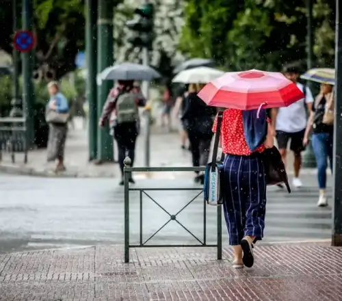 Καιρός: Νεφελώδης η έναρξη της εβδομάδας – Πότε θα πέσει αισθητά η θερμοκρασία