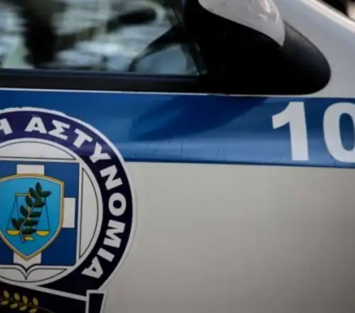 Στη φυλακή η 16χρονη που μαχαίρωσε τη 14χρονη στην Κυψέλη – Δικογραφία και για τους γονείς της