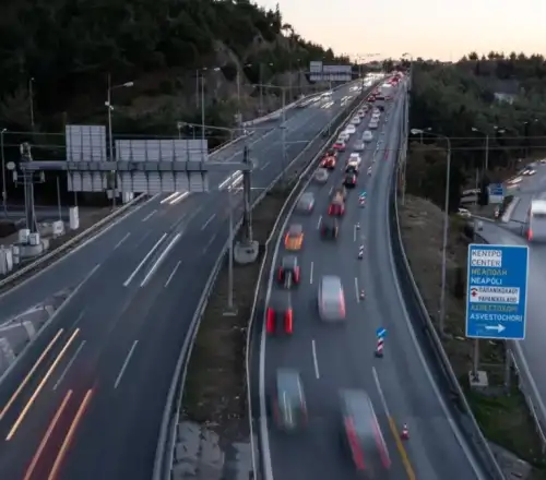 Αγωγές κατά του υπουργείου Μεταφορών για το SMS της 28ης Οκτωβρίου