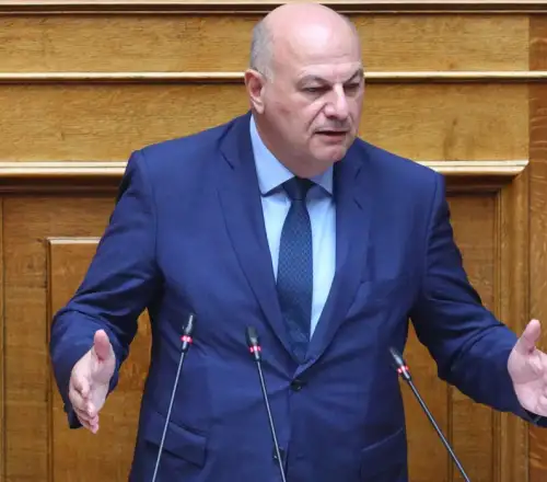 Ένταση στη συνάντηση Τσιάρα με βουλευτές της ΝΔ - Σκληρές αιχμές για πληρωμές και επικοινωνιακούς χειρισμούς