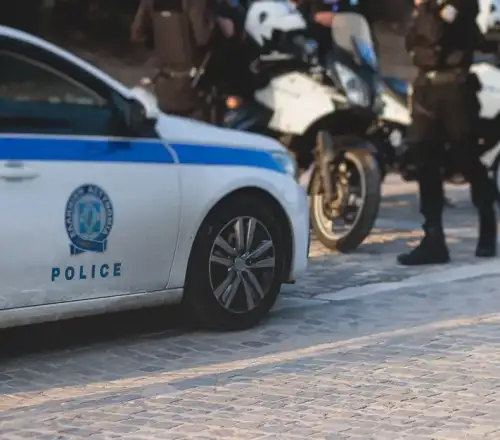 Θεσσαλονίκη: Βίαιη ενέδρα σε 48χρονο οδηγό – Η δράση της «συμμορίας των δεκαπέντε» προβληματίζει τις Αρχές