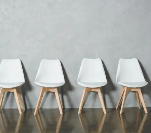 ΔΥΠΑ: 18.000 ευκαιρίες απασχόλησης – Το πρόγραμμα για 10.000 άνεργες μητέρες και οι «Ημέρες Καριέρας»