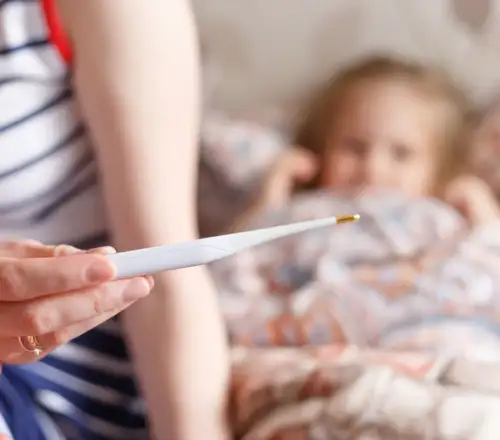 Συναγερμός για την «ύπουλη» υποπαραλλαγή Κ της γρίπης: Μεταδίδεται 2 ημέρες πριν τα συμπτώματα – 130 παιδιά στα νοσοκομεία