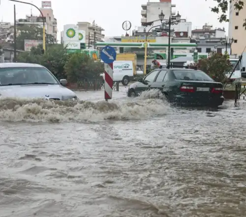 Νέα επιδείνωση στην Αττική με ισχυρές βροχές – Πότε έρχεται το επόμενο κύμα, η προειδοποίηση Τσατραφύλλια