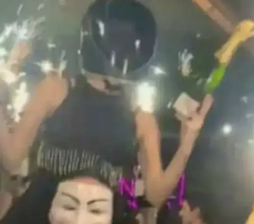 Τραγωδία στο Κραν Μοντανά: Η 24χρονη σερβιτόρα που προκάλεσε άθελά της τη φωτιά είναι μεταξύ των θυμάτων