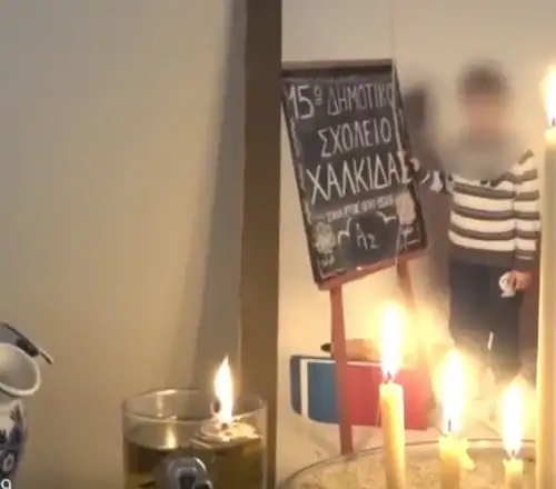 «Τον έδερναν και τον έλεγαν χοντρό»: Συγκλονίζει η μητέρα του 15χρονου που αυτοκτόνησε στη Χαλκίδα – Τα βίντεο-σοκ στο τάμπλετ