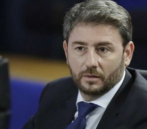 Ανδρουλάκης: Το ΠΑΣΟΚ θα πετύχει την αναγέννηση της κεντροαριστεράς με πολιτικούς όρους και όχι όρους της showbiz