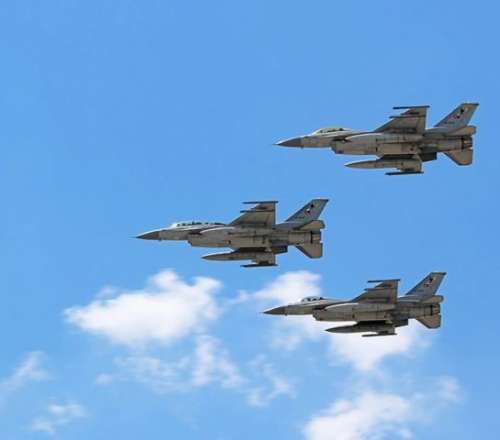 Αιγαίο: Αερομαχίες μετά από είσοδο οπλισμένων τουρκικών F-16