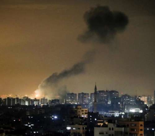 Μεγάλη πυραυλική επίθεση της Χαμάς στο Τελ Αβίβ