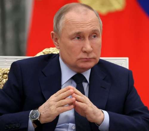 Ρωσία: Παρουσιάζει βίντεο που δείχνει συντρίμμια drone μετά επίθεση κατά του Πούτιν