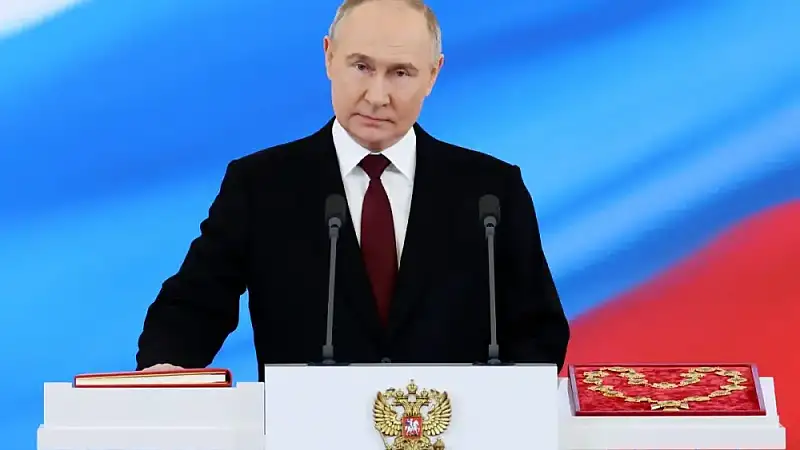 Τα αλλάζει όλα ο Πούτιν στο Κρεμλίνο: Ποιοι φεύγουν και ποιοι έρχονται