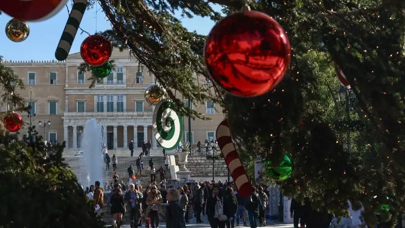 Χριστούγεννα με καιρό φθινοπώρου: Τι δείχνουν τα πρώτα μετεωρολογικά μοντέλα