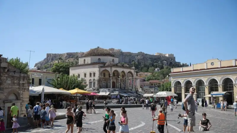 Ξεκινάει ο καύσωνας: Η Αθήνα βράζει απότομα - Πότε αρχίζει η πολλή ζέστη