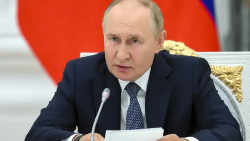 Σκληρή προειδοποίηση Πούτιν προς την Ευρώπη: «Αν θέλουν πόλεμο, είμαστε έτοιμοι»