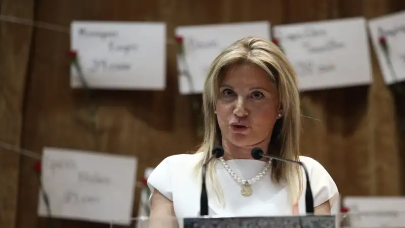 Καρυστιανού για διακήρυξη νέου κόμματος: «Fake» και αιχμές κατά ΜΜΕ – «Προσοχή σε όσα διακινούνται»