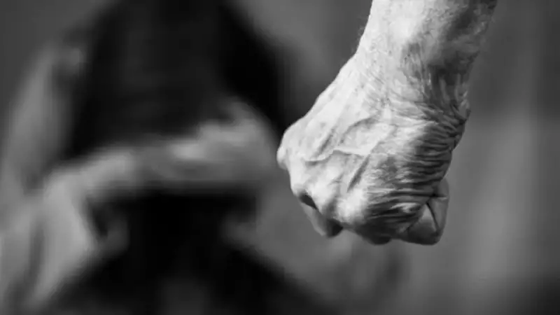 Καταγγελία σοκ: 40χρονη έχασε τρία παιδιά από την κακοποίηση – Φοβάμαι ότι θα με σκοτώσει