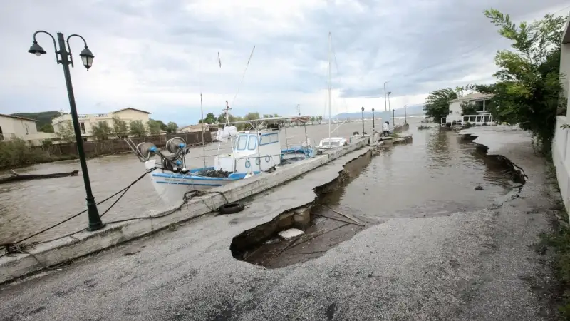 Κακοκαιρία σε Κέρκυρα και Ήπειρο: Κατολισθήσεις, πλημμύρες και μεγάλες ζημιές