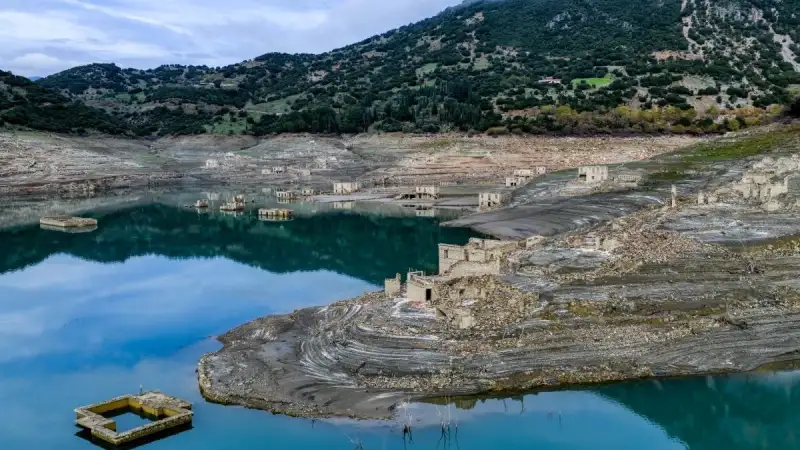 Γιατί η Αττική παραμένει σε λειψυδρία παρά τις έντονες βροχοπτώσεις