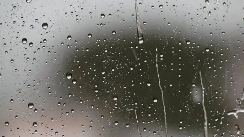 Καιρός: «Πολικές Φωτοβολίδες» και 8 Μποφόρ – Η Προειδοποίηση Μαρουσάκη και η Πτώση της Θερμοκρασίας