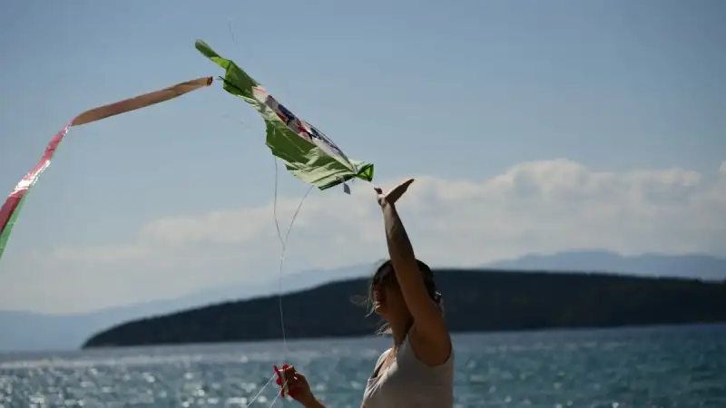 Πρόγνωση καιρού: Ηλιοφάνεια την Πέμπτη πριν την έλευση ψυχρού μετώπου. Ο καιρός το τριήμερο της Αποκριάς