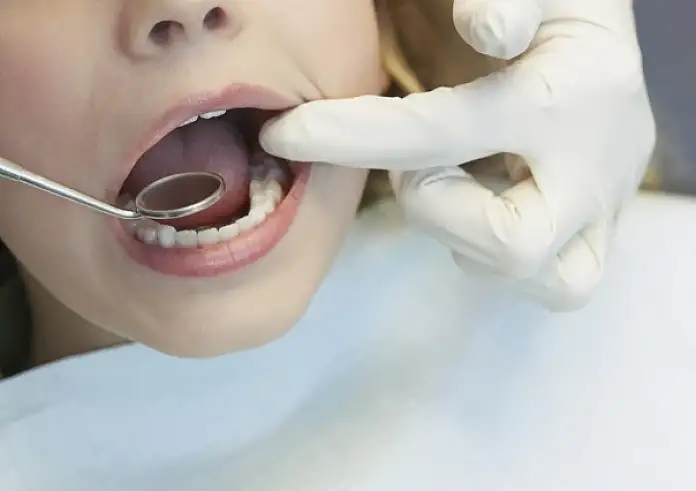 Κουφάλες τέλος: δοκιμάζεται φάρμακο που αναπτύσσει δόντια