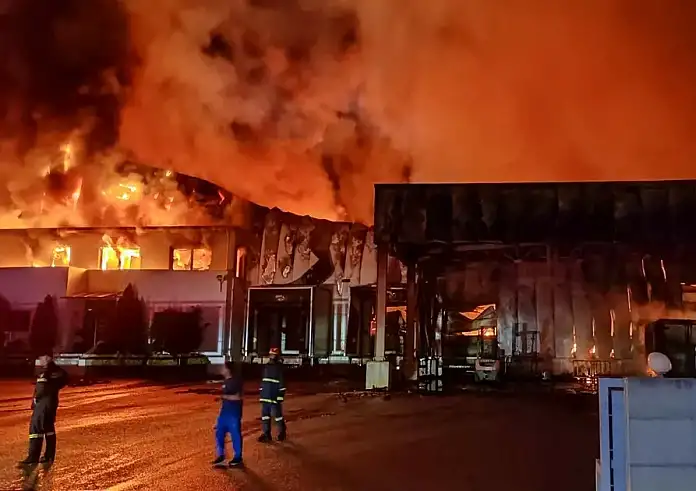 Λαμία: Η εταιρεία με τα τρόφιμα δύο μέρες πριν την φωτιά ζήτησε να αυξηθούν τα ασφάλιστρα λόγω πυρκαγιάς