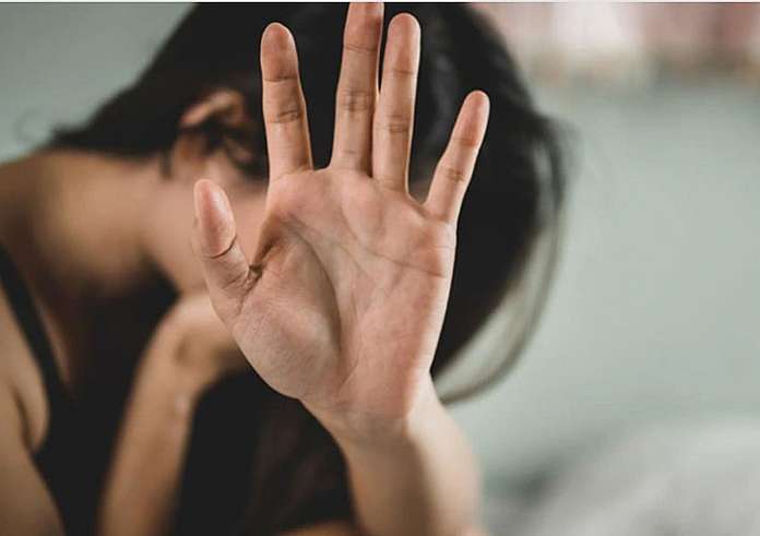 Φρίκη: Ομαδικός βιασμός 14χρονης – Ο φίλος της την νοίκιασε σε παρέα εφήβων