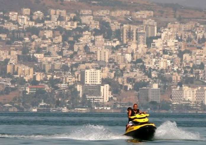 Απαγόρευση θαλάσσιων σπορ και jet ski στις παραλίες της Αττικής – Αναλυτικά η λίστα
