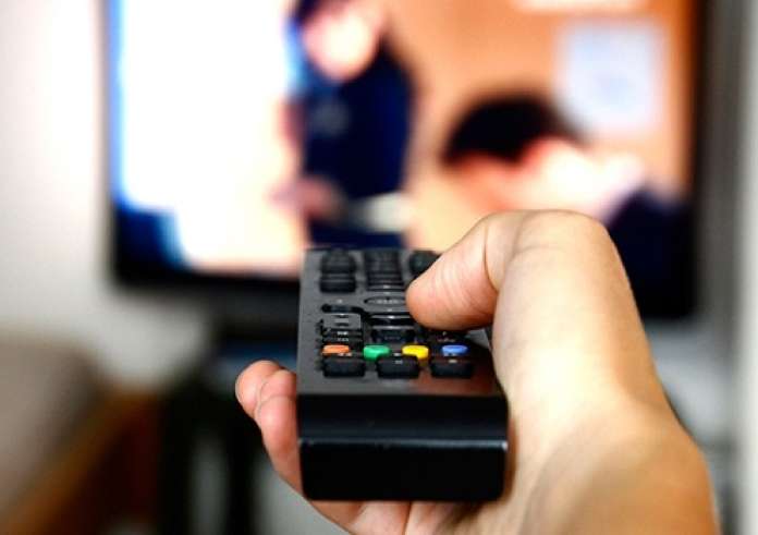 Οι καλύτερες νέες σειρές για να στριμάρεις το Σαββατοκύριακο