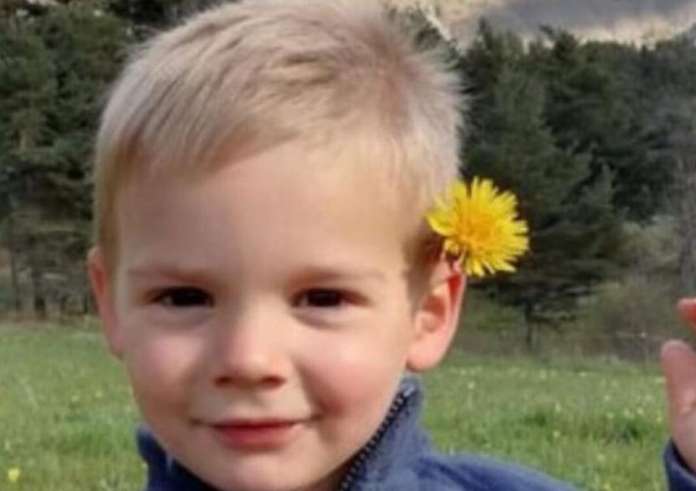 Γαλλία: Βρέθηκαν οστά που φέρονται να ανήκουν στον μικρό Εμίλ που αγνοούνταν επί 9 μήνες
