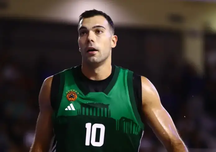 Ολυμπιακός - Παναθηναϊκός: Το πρώτο καλάθι του Κώστα Σλούκα κόντρα στην πρώην ομάδα του