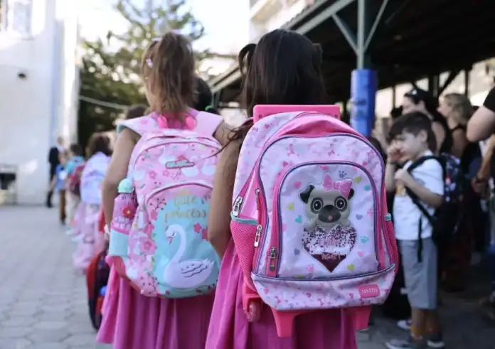 Τι ώρα θα ξεκινούν τα σχολεία τον Σεπτέμβριο 2024