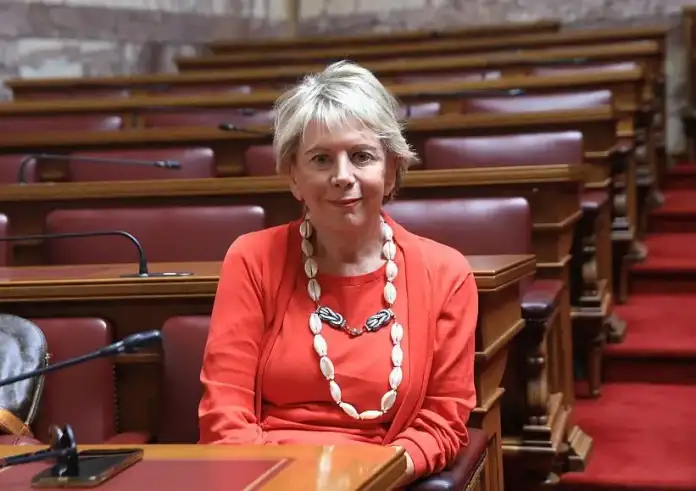 Kαβγάς Ακρίτα – Μωραΐτη: Κυρία Ακρίτα, μείνατε στο σωστό για εσάς κόμμα