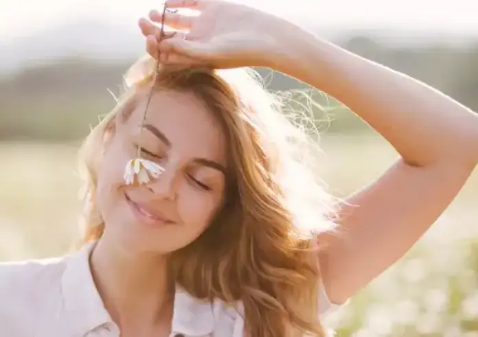 Πώς να ξεκουράσετε το μυαλό σας το καλοκαίρι – 7 απλές συνήθειες για καλύτερη ψυχική υγεία»