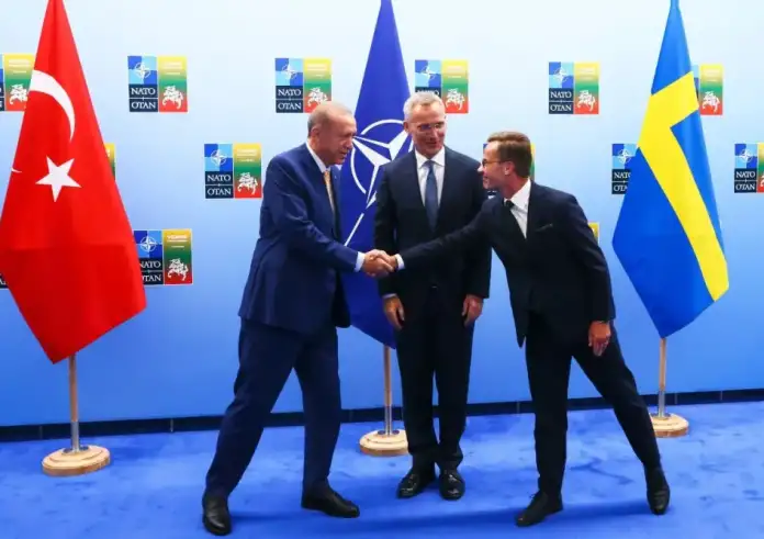 Πώς άνοιξε ο Ερντογάν τον δρόμο της Σουηδίας στο ΝΑΤΟ - Το παρασκήνιο πίσω από το «ναι»