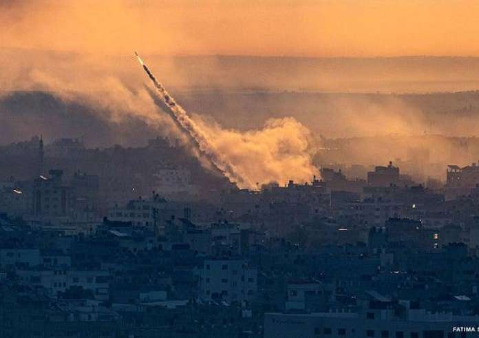 Μέση Ανατολή: Ανελέητοι βομβαρδισμοί ισοπεδώνουν ό,τι έχει απομείνει στη Γάζα