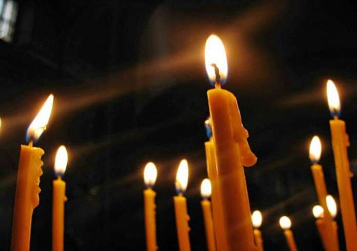 Θεσσαλονίκη: Θλίψη στην κηδεία του 32χρονου αστυνομικού που σκότωσε ο Νορβηγός