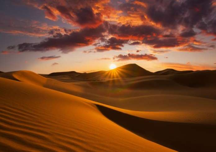 Copernicus: Μεγάλο σύννεφο σκόνης από τη Σαχάρα επηρεάζει την ποιότητα του αέρα στη νότια Ευρώπη