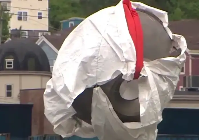 Συντρίμμια και ανθρώπινα λείψανα, αυτό απέμεινε από το υποβρύχιο Titan – Ψάχνουν τα αίτια της τραγωδίας