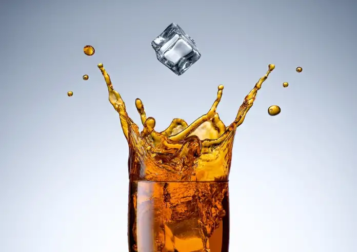 Μέθη ή δηλητηρίαση; Τα σημάδια που δείχνουν ότι το αλκοόλ έχει γίνει επικίνδυνο