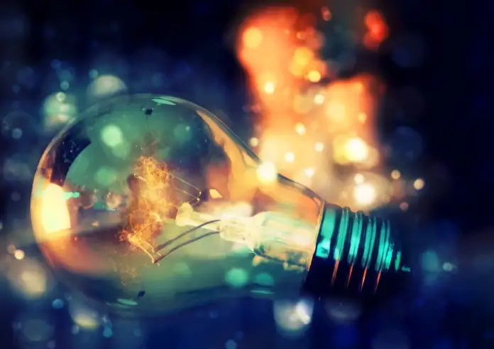 Το νέο διζωνικό ωράριο στην τιμολόγηση του ρεύματος - Ποιες ώρες θα πληρώνουμε φθηνότερα