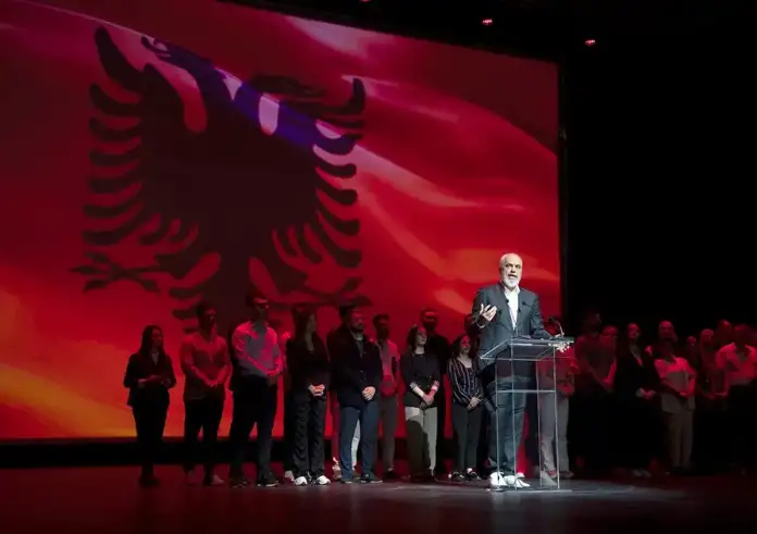 Νέα φιέστα ετοιμάζει στην Ελλάδα ο Έντι Ράμα: Αυτή τη φορά θα βρεθεί στη Θεσσαλονίκη για να μιλήσει σε αλβανούς μετανάστες