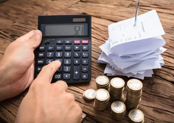 Ακρίβεια: Στα ύψη οι τιμές σε τρόφιμα και ενοίκια – Σοκολάτες, καφές και κρέας «καίνε» τα νοικοκυριά