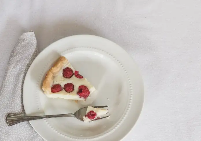 Εύκολη συνταγή για κέικ βανίλιας με γιαούρτι